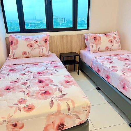 Padiviu Family Suite At Imperio Professional Suite, อลอร์สตาร์ ภายนอก รูปภาพ